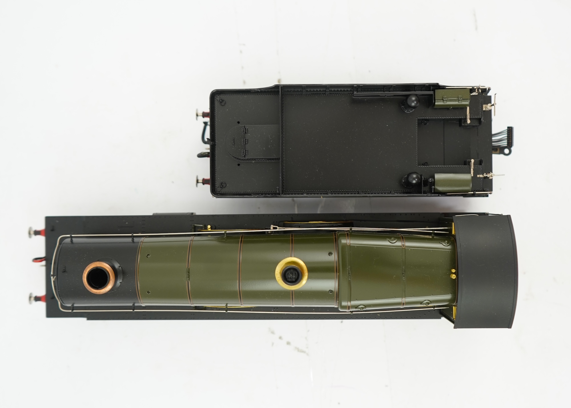 An 0 gauge Masterpiece Models model of GWR Star Class, Knight of the Thistle, 4012, 4-6-0 tender locomotive, powered for two rail operation, with original box, accessories, instruction booklet and other paperwork.